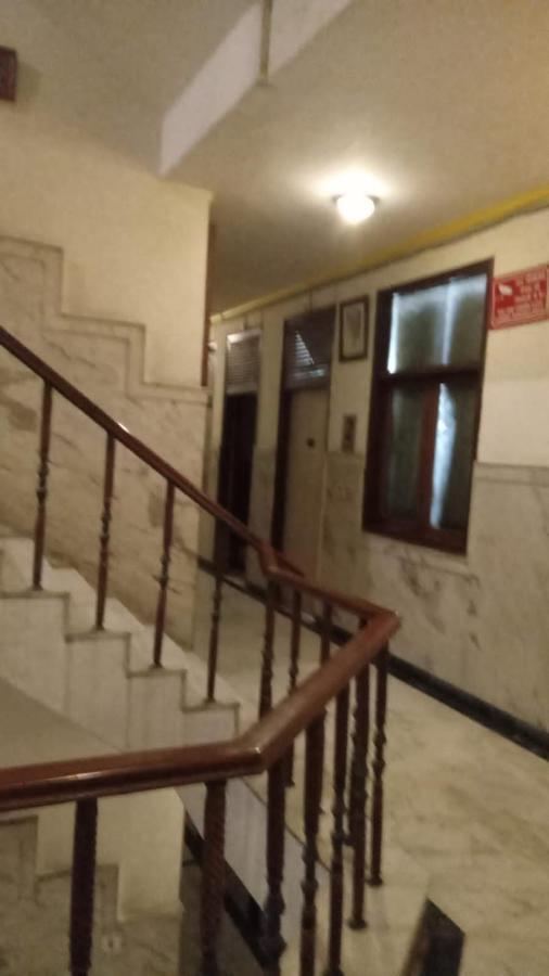 Hotel Prince Palace New Delhi Buitenkant foto