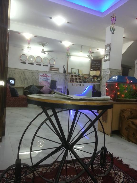 Hotel Prince Palace New Delhi Buitenkant foto