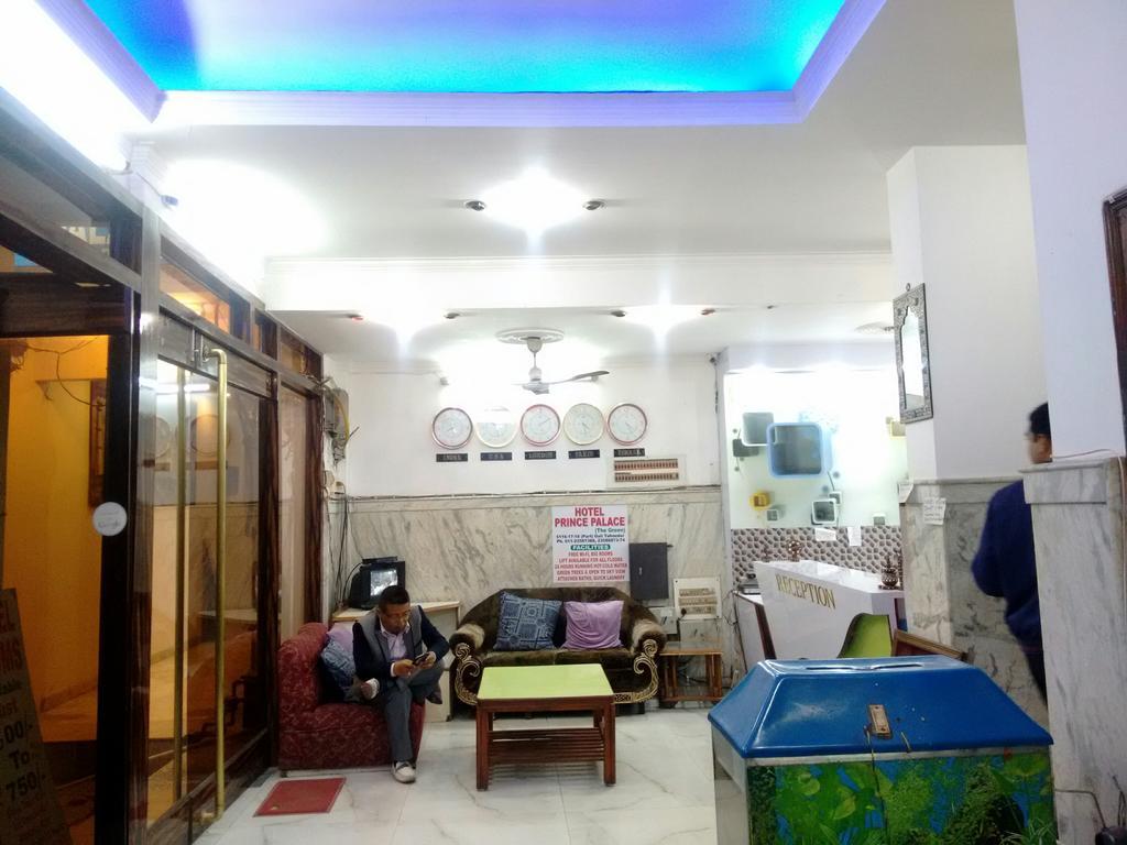 Hotel Prince Palace New Delhi Buitenkant foto